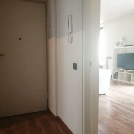 Corso Vercelli House Mailand